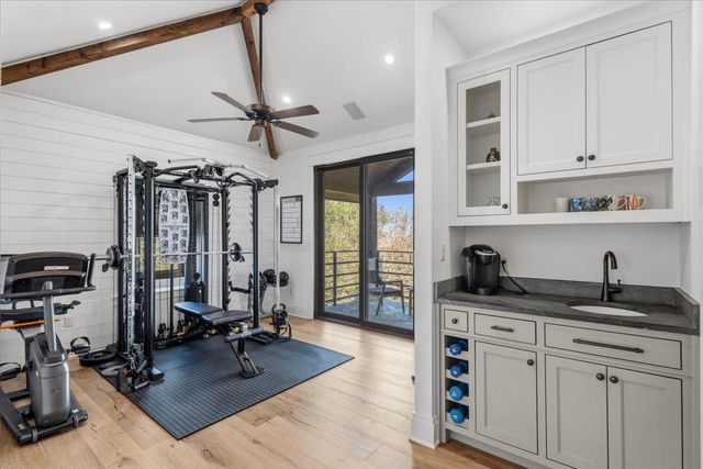 9825 Grand Summit BLVD, Dripping Springs, TX 78620