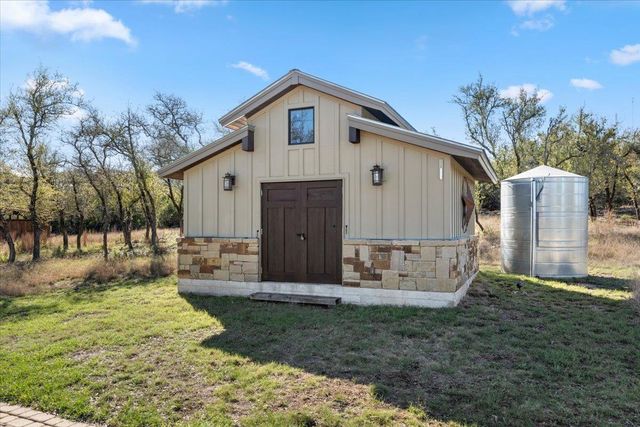 9825 Grand Summit BLVD, Dripping Springs, TX 78620