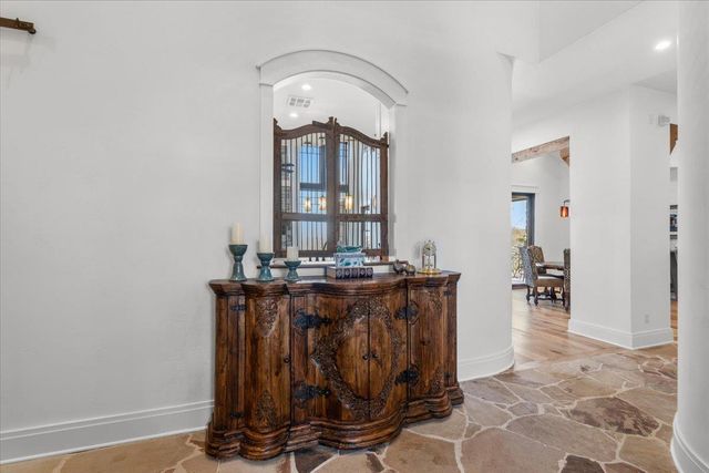 9825 Grand Summit BLVD, Dripping Springs, TX 78620