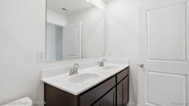10465 Valley Drive, Goodrich, MI 48438