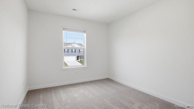 10465 Valley Drive, Goodrich, MI 48438