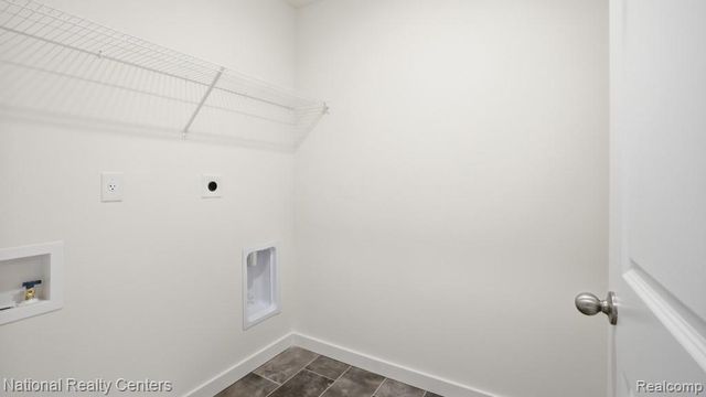 10465 Valley Drive, Goodrich, MI 48438