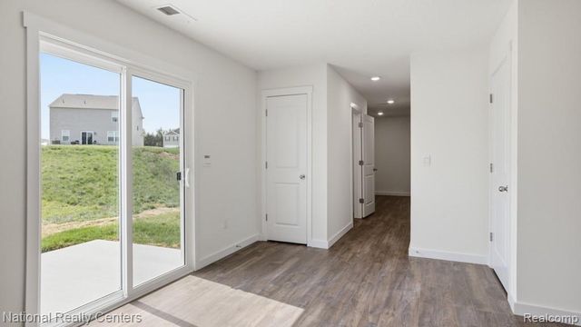 10465 Valley Drive, Goodrich, MI 48438