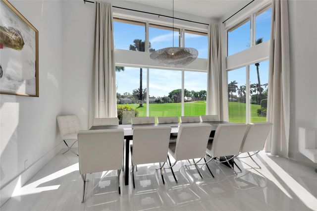 4088 NW Briarcliff Circle, Boca Raton, FL 33496