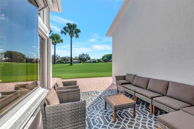 4088 NW Briarcliff Circle, Boca Raton, FL 33496