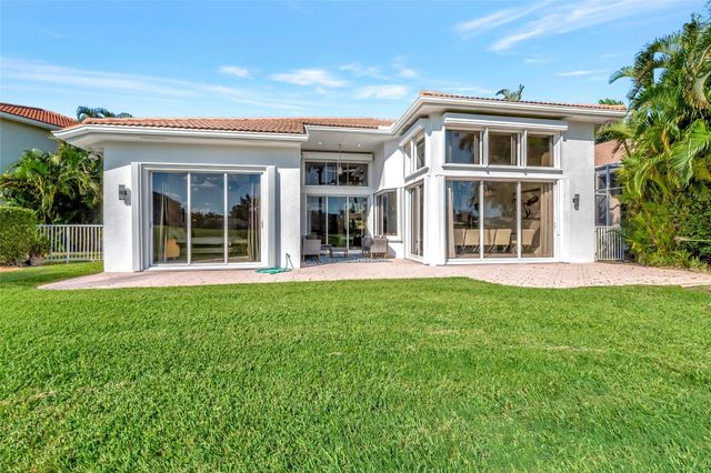 4088 NW Briarcliff Circle, Boca Raton, FL 33496