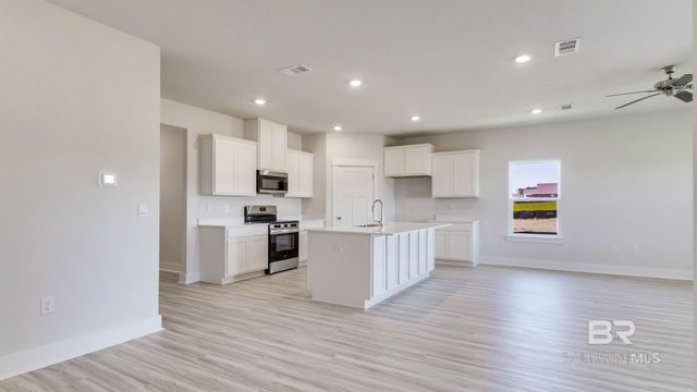 21352 Teluga Avenue, Fairhope, AL 36532