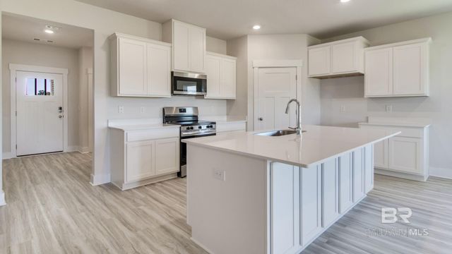 21352 Teluga Avenue, Fairhope, AL 36532