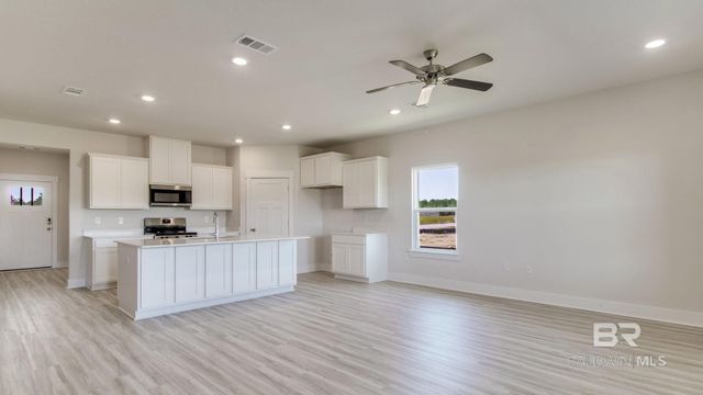 21352 Teluga Avenue, Fairhope, AL 36532