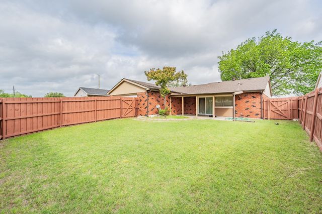 5605 Squires Drive, The Colony, TX 75056