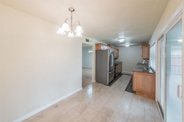 5605 Squires Drive, The Colony, TX 75056