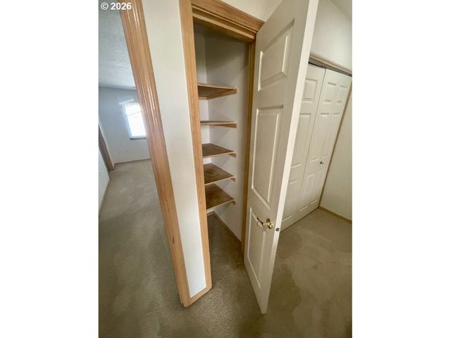 880 Se 193RD Ave, Portland, OR 97233