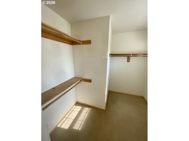 880 Se 193RD Ave, Portland, OR 97233