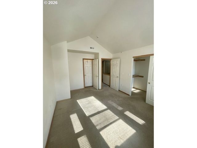 880 Se 193RD Ave, Portland, OR 97233