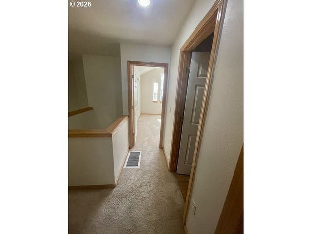880 Se 193RD Ave, Portland, OR 97233