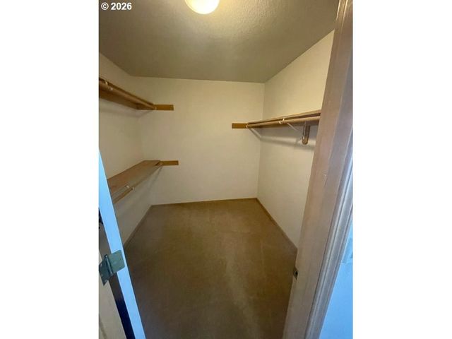 880 Se 193RD Ave, Portland, OR 97233