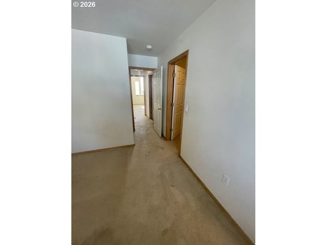 880 Se 193RD Ave, Portland, OR 97233