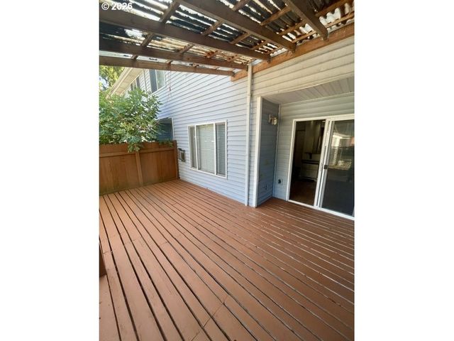 880 Se 193RD Ave, Portland, OR 97233