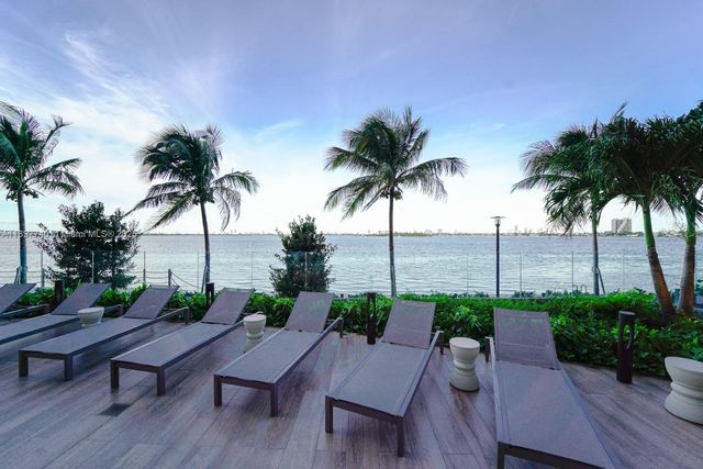 700 NE 24th St 1904, Miami, FL 33137