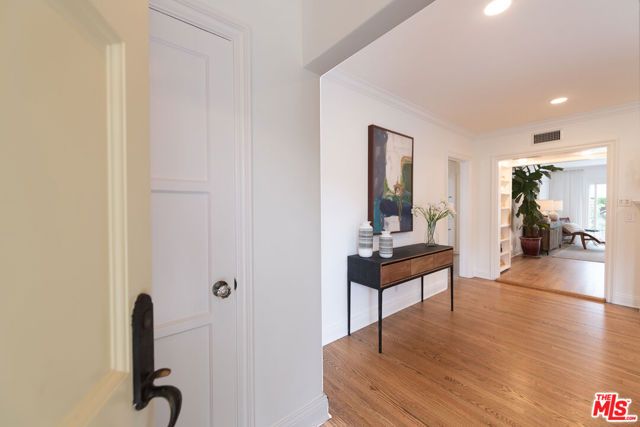 5744 Calhoun Avenue, Sherman Oaks, CA 91401