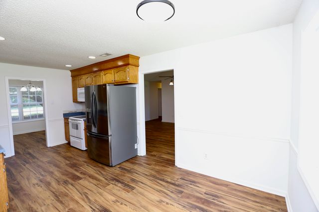 3643 Red Lane Road, Dalzell, SC 29040