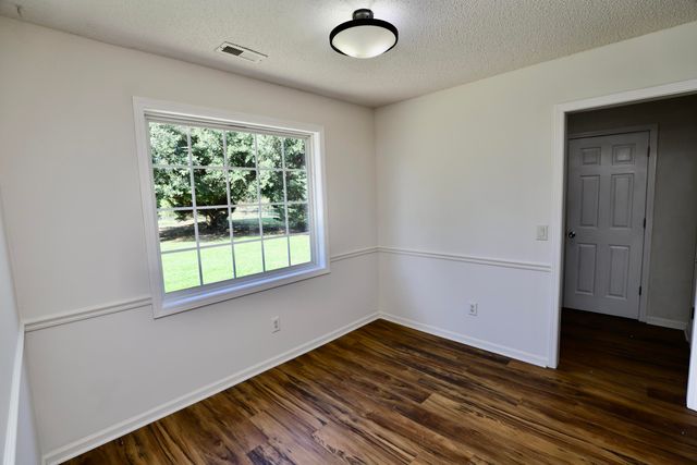 3643 Red Lane Road, Dalzell, SC 29040