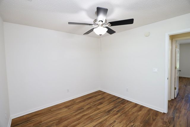 3643 Red Lane Road, Dalzell, SC 29040