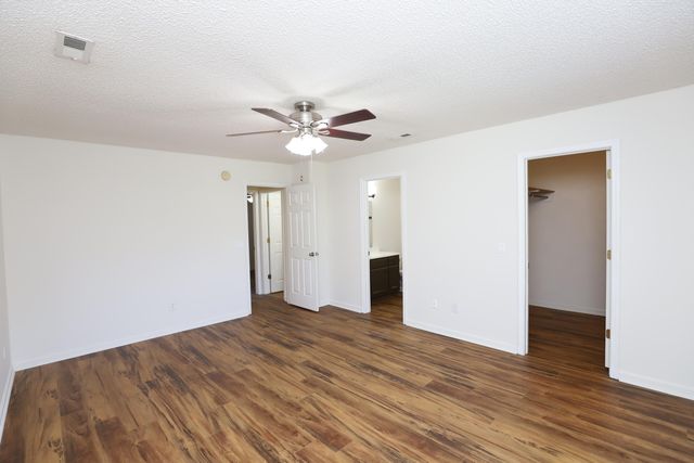 3643 Red Lane Road, Dalzell, SC 29040