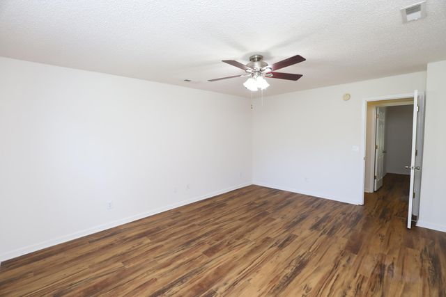 3643 Red Lane Road, Dalzell, SC 29040
