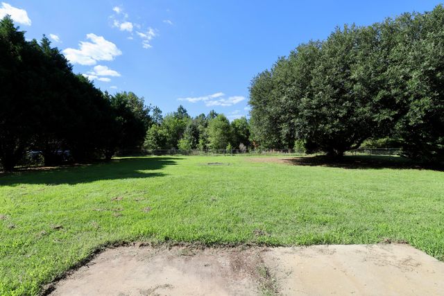 3643 Red Lane Road, Dalzell, SC 29040