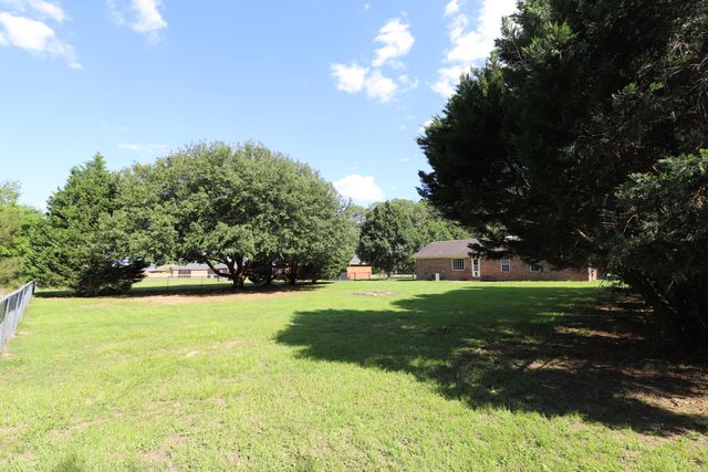 3643 Red Lane Road, Dalzell, SC 29040