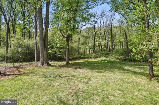 1504 AMESHIRE, Lutherville Timonium, MD 21093