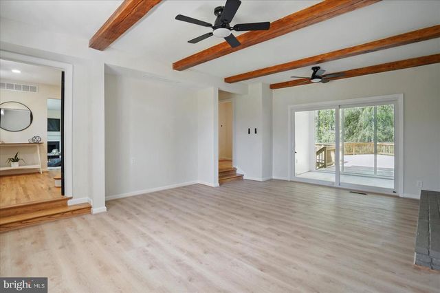 1504 AMESHIRE, Lutherville Timonium, MD 21093