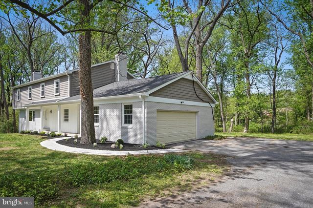 1504 AMESHIRE, Lutherville Timonium, MD 21093