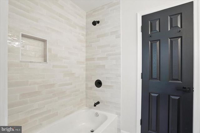 1504 AMESHIRE, Lutherville Timonium, MD 21093