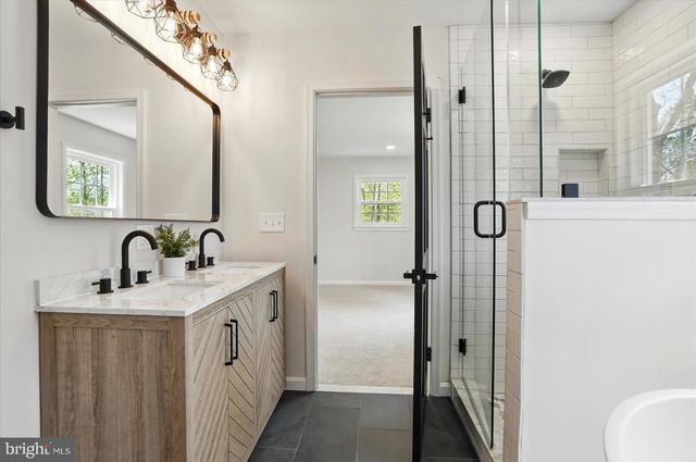 1504 AMESHIRE, Lutherville Timonium, MD 21093