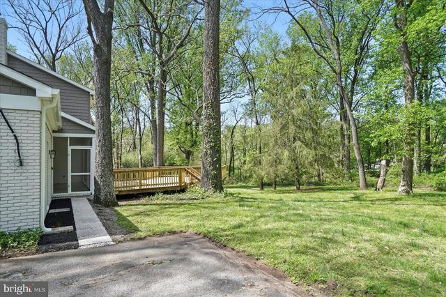 1504 AMESHIRE, Lutherville Timonium, MD 21093