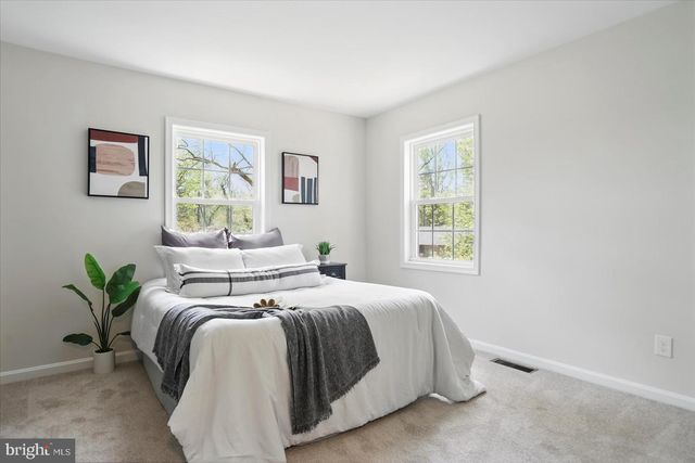 1504 AMESHIRE, Lutherville Timonium, MD 21093