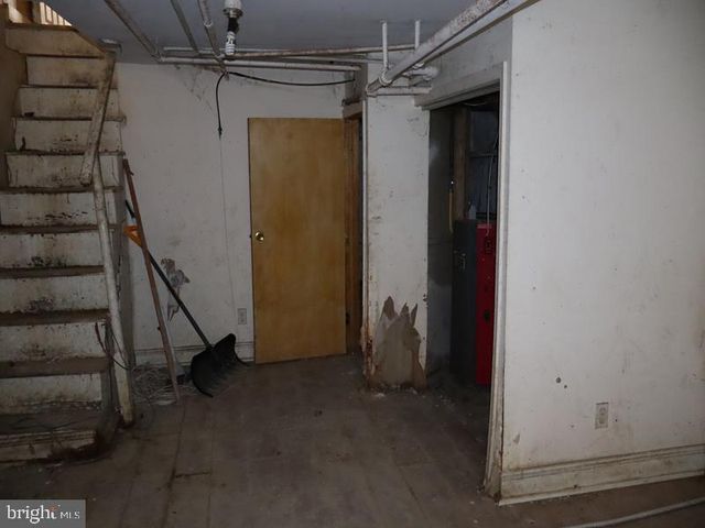 5239 PENNSGROVE ST, Philadelphia, PA 19131