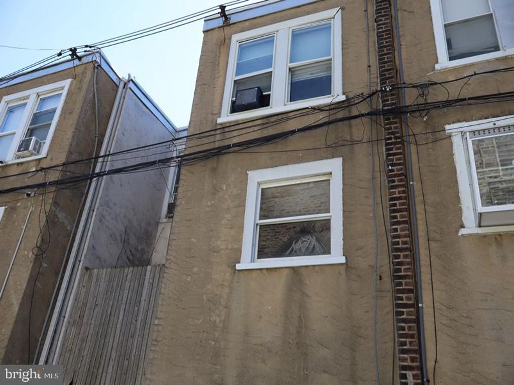 5239 PENNSGROVE ST, PHILADELPHIA, PA 19131 — photo 4