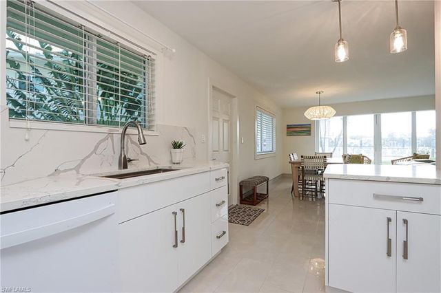 2500 Gulf Shore BLVD N S6, Naples, FL 34103