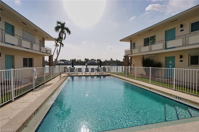 2500 Gulf Shore BLVD N S6, Naples, FL 34103