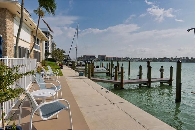 2500 Gulf Shore BLVD N S6, Naples, FL 34103