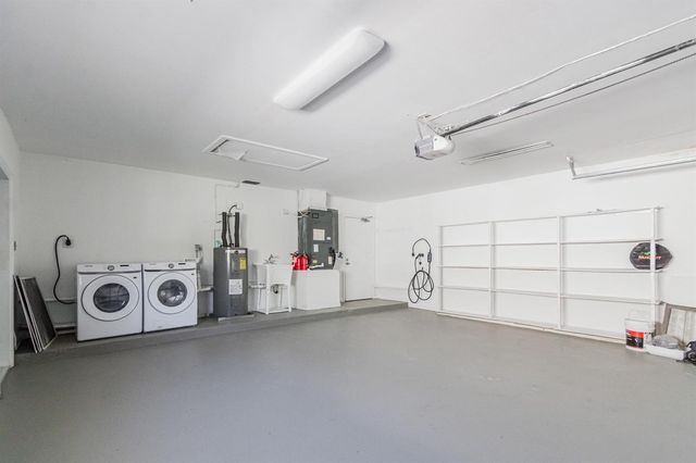 2810 NE 60th Street, Fort Lauderdale, FL 33308