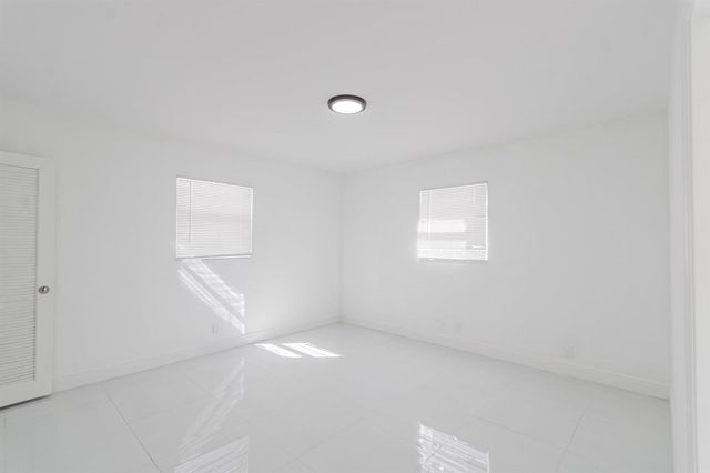 2810 NE 60th Street, Fort Lauderdale, FL 33308