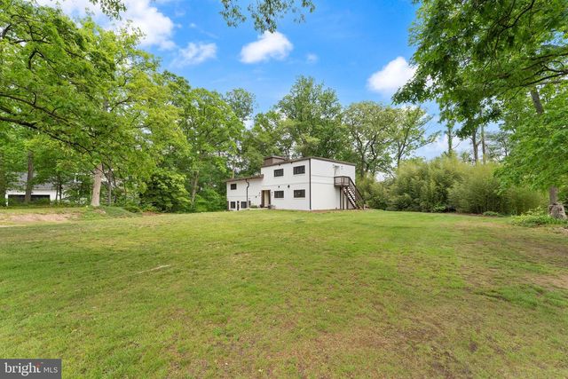 8341 ROLLING RD, Springfield, VA 22153