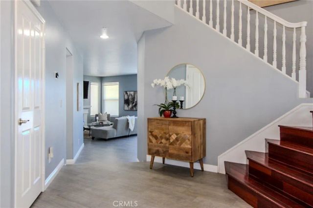 5928 Vista De La Luz, Woodland Hills, CA 91367