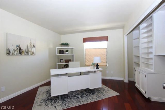 5928 Vista De La Luz, Woodland Hills, CA 91367