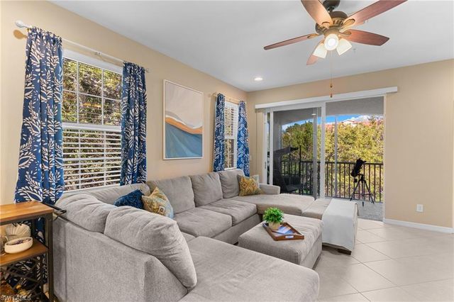 5790 Harbour Club RD # 201, Fort Myers, FL 33919