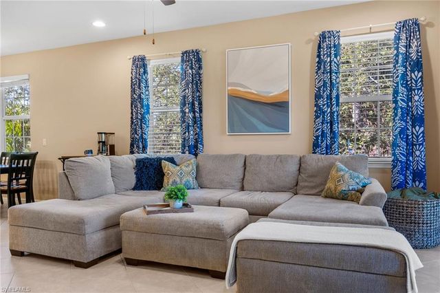 5790 Harbour Club RD # 201, Fort Myers, FL 33919